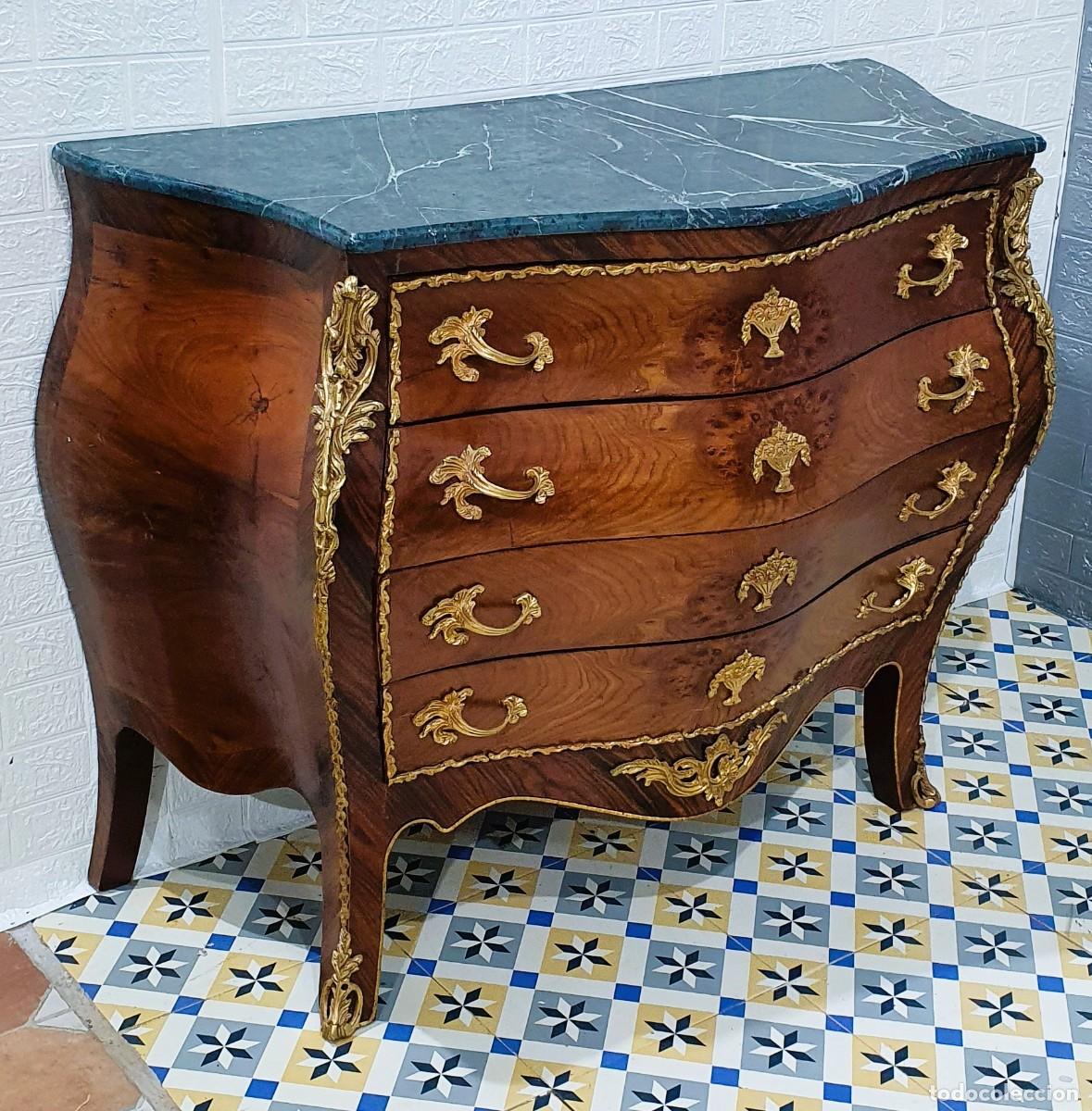 Antig&uuml;edades: C&oacute;moda cajonera estilo Luis XV - Foto 1