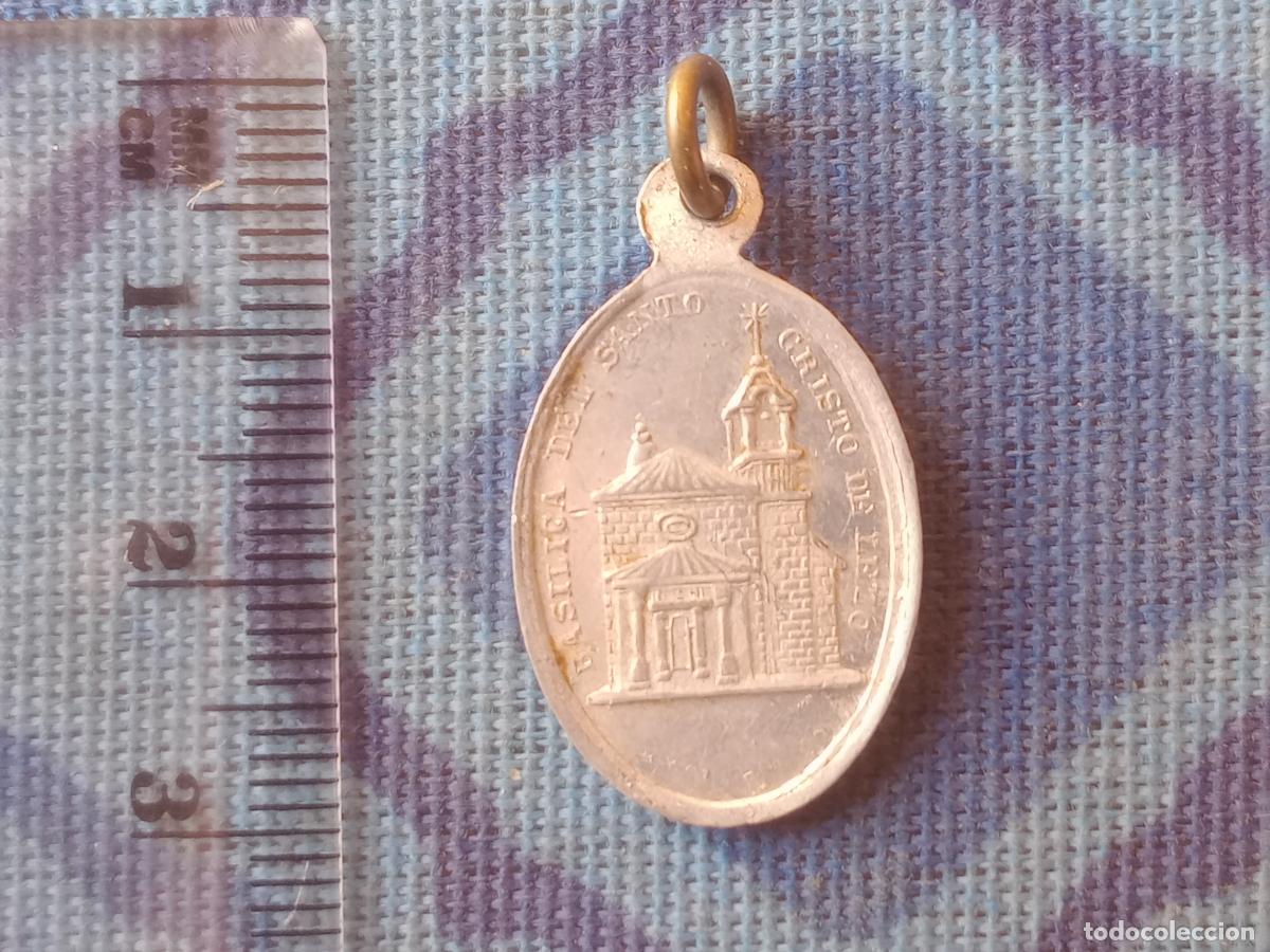 Antig&uuml;edades: Medalla del Santo Cristo de Lezo - Foto 2