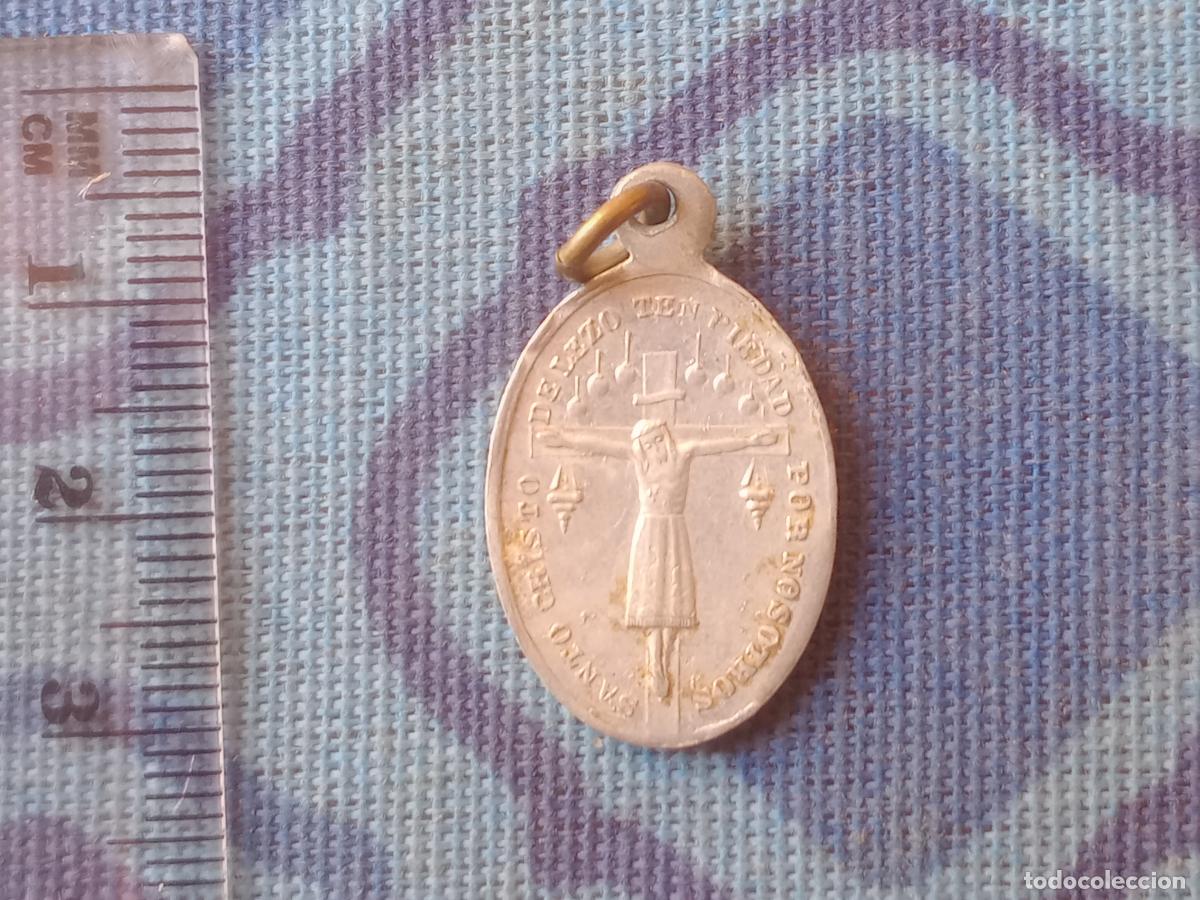 Antig&uuml;edades: Medalla del Santo Cristo de Lezo - Foto 1