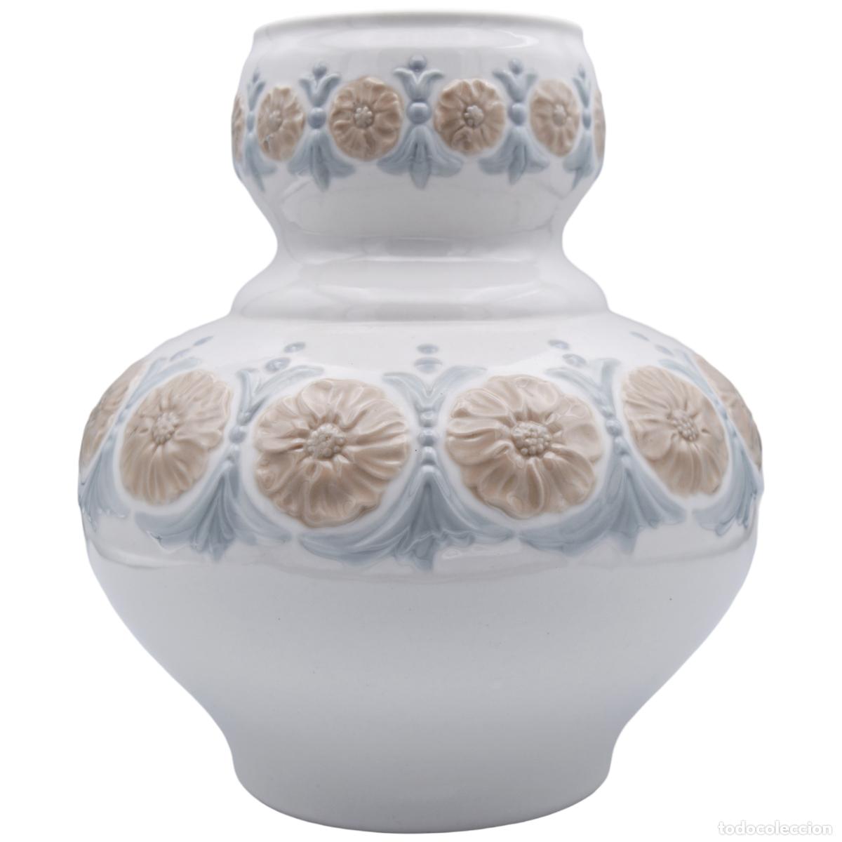 Antig&uuml;edades: Lladr&oacute; - Jarr&oacute;n de porcelana - Foto 2
