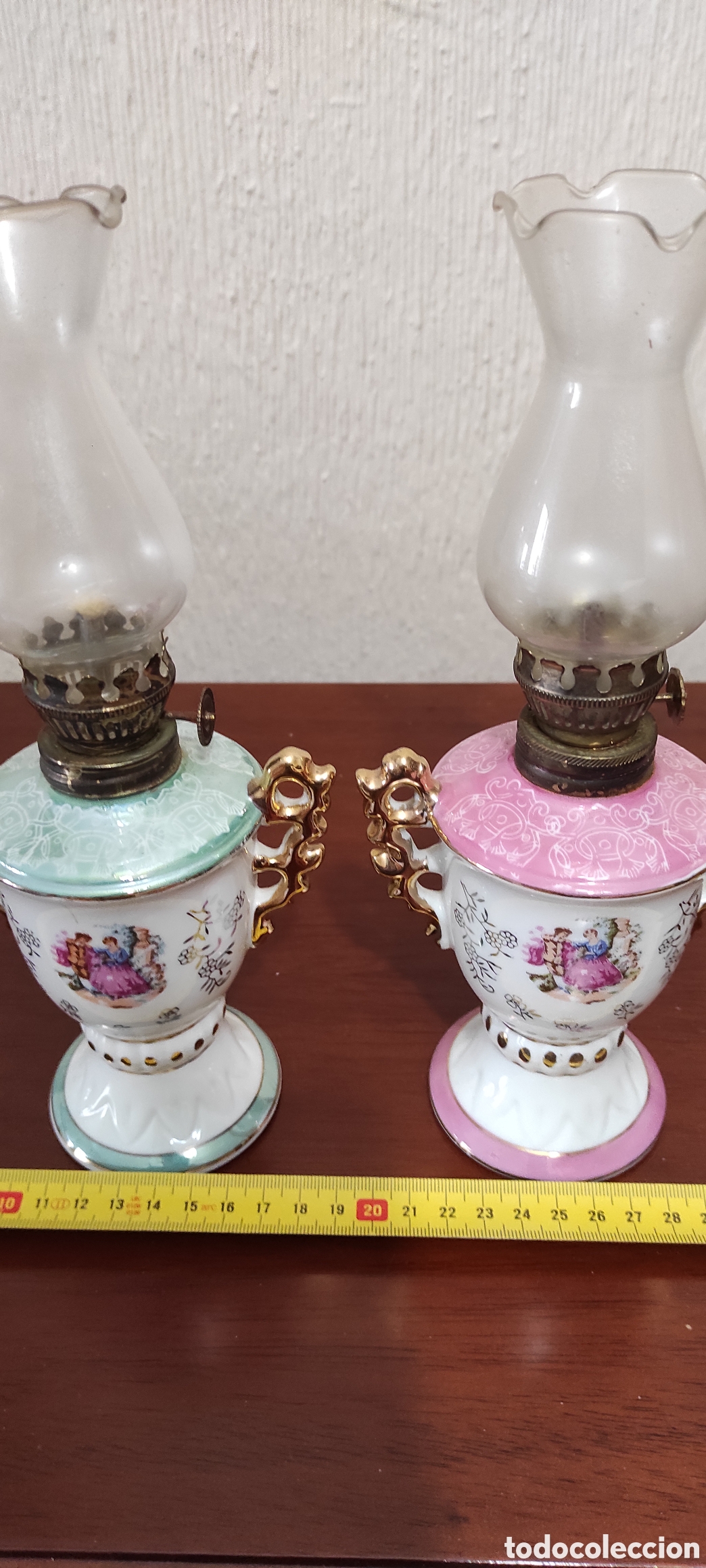 Antig&uuml;edades: Lote de dos quinqu&eacute;s de porcelana - Foto 2