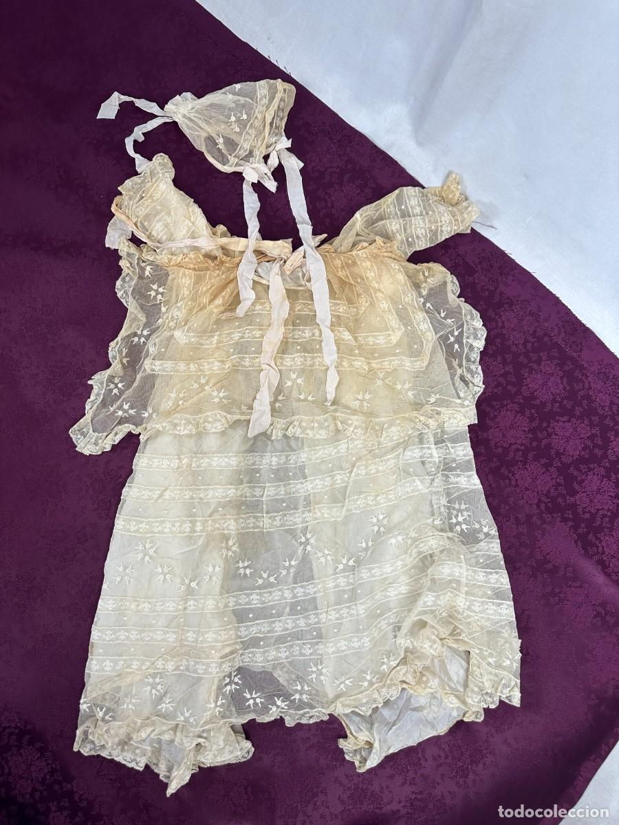 Antig&uuml;edades: Vestido y gorro de beb&eacute; - Foto 11
