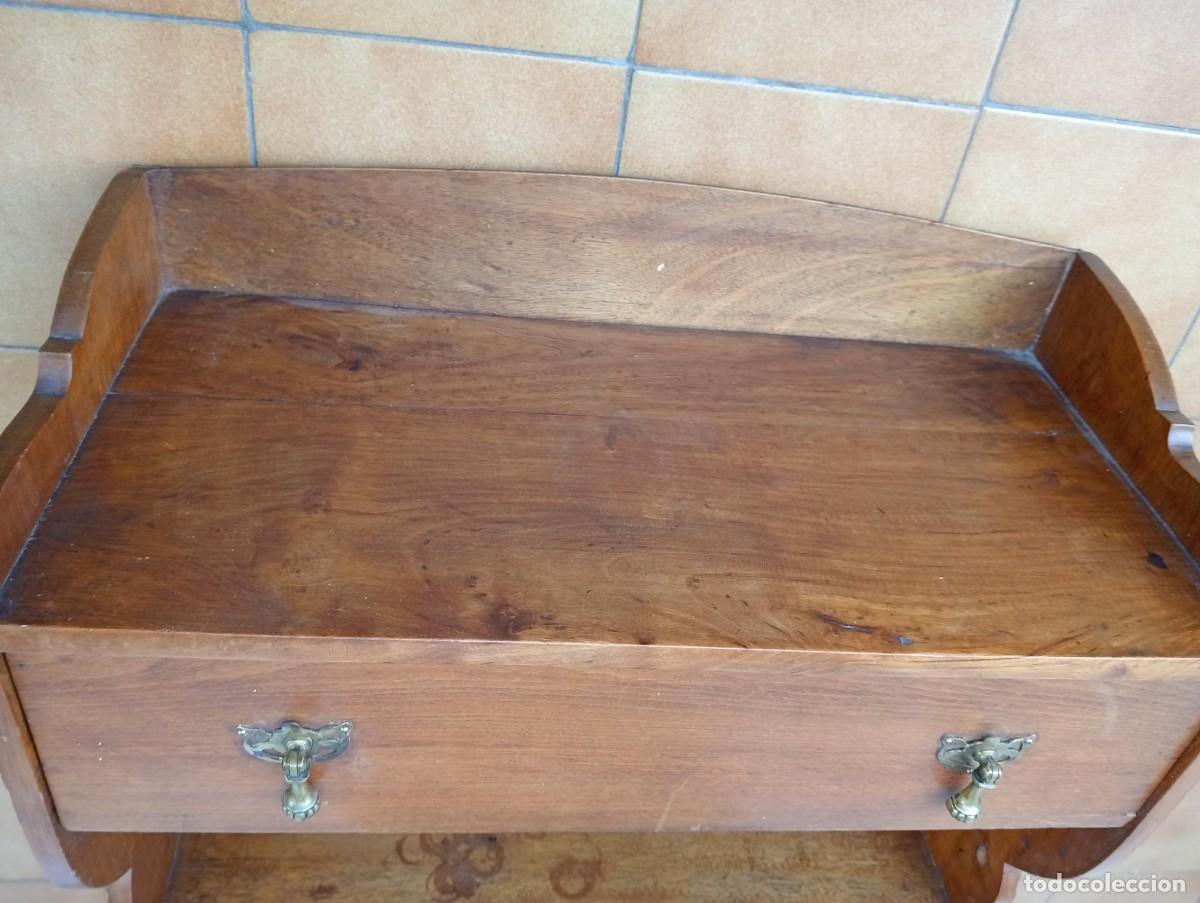 Antig&uuml;edades: ANTIGUA MESILLA DE PARED - Foto 3