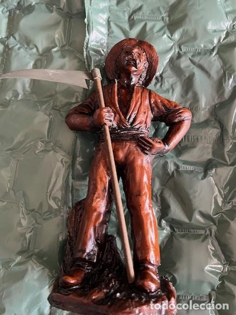 Antig&uuml;edades: LOTE 2 FIGURAS ESCAYOLA PINTADA - Foto 3