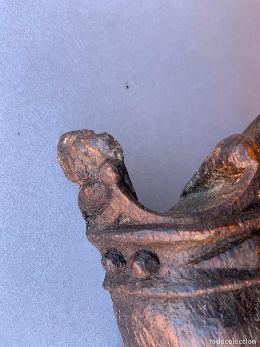 Antig&uuml;edades: Busto de rey medieval tallado en madera. 17 cm. - Foto 16
