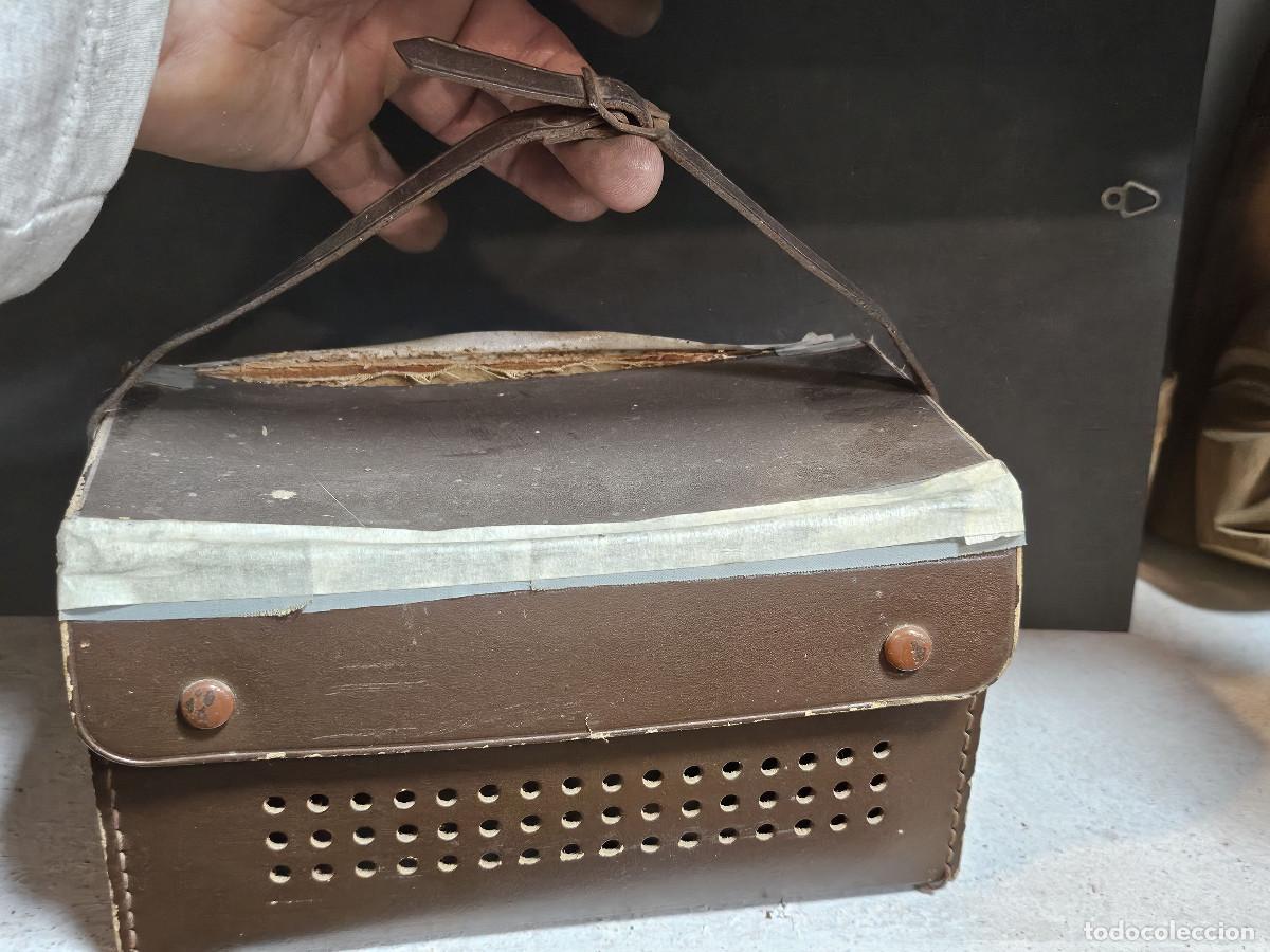 Antig&uuml;edades: caja de cuero para radios - Foto 4