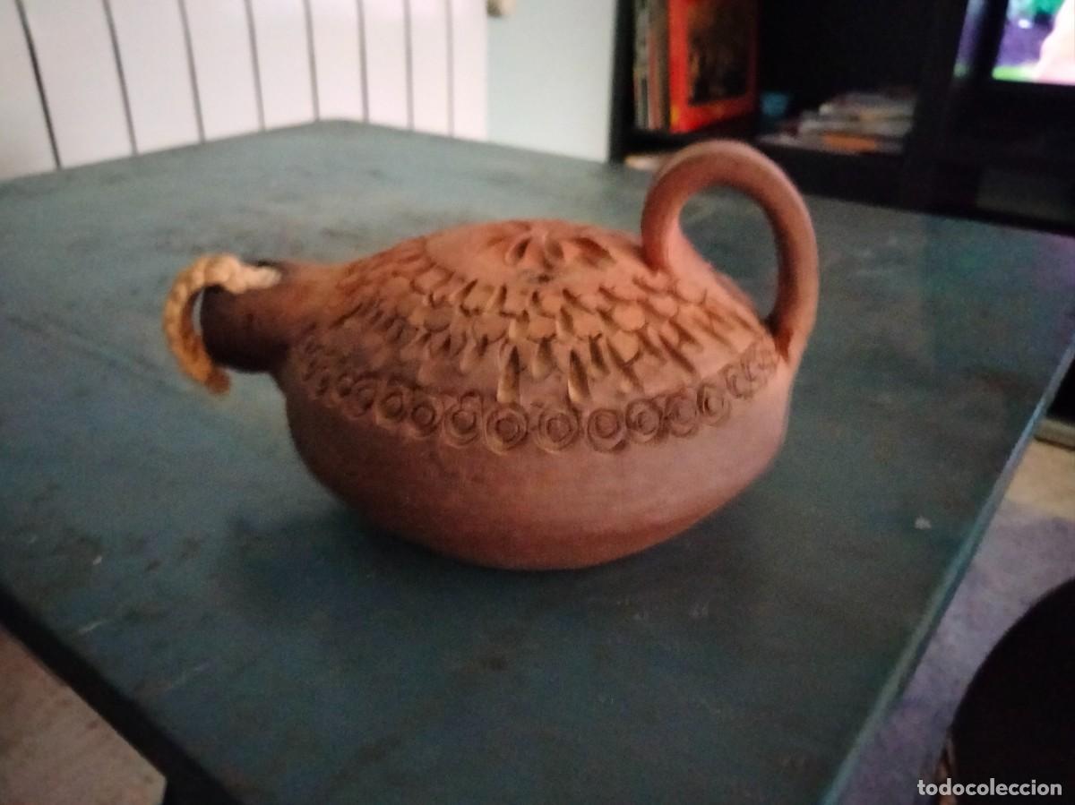 Antig&uuml;edades: L&aacute;mpara de aceite hecha de barro - Foto 1