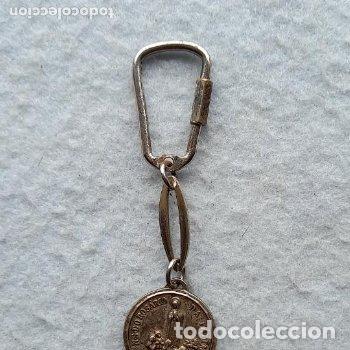 Antig&uuml;edades: Llavero de la Virgen de F&aacute;tima. - Foto 1