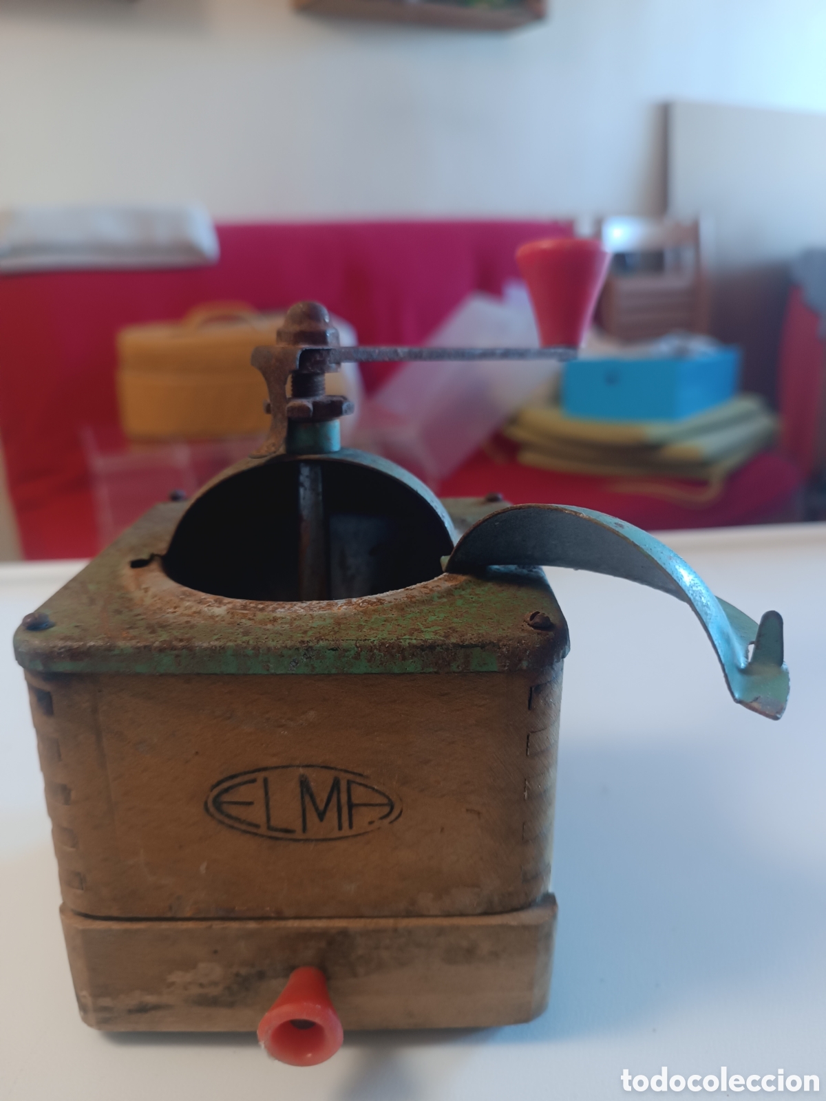 Antig&uuml;edades: MOLINILLO de caf&eacute; ELMA, en madera y metal. - Foto 2