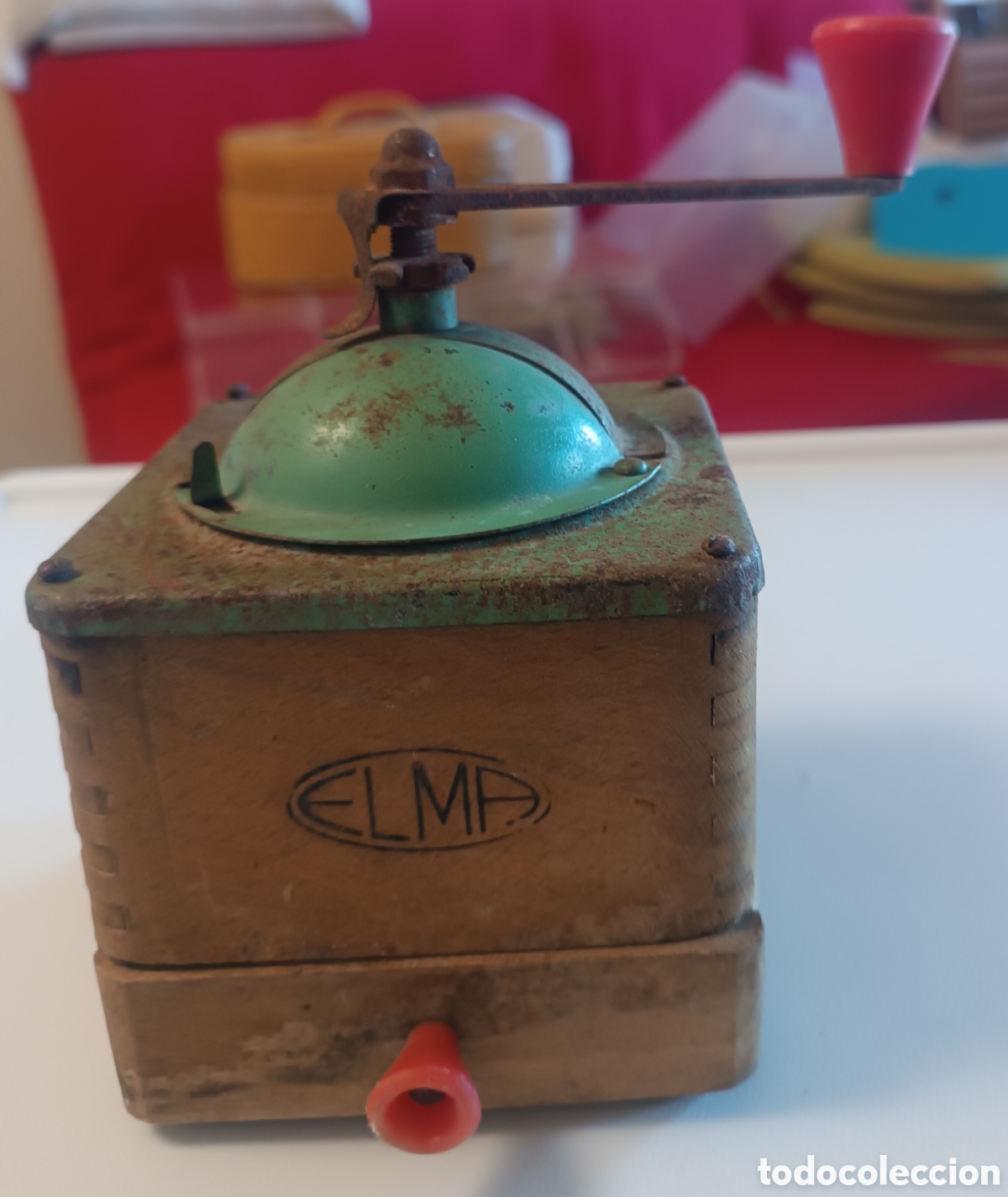 Oggetti Antichi: MOLINILLO de caf&eacute; ELMA, en madera y metal.