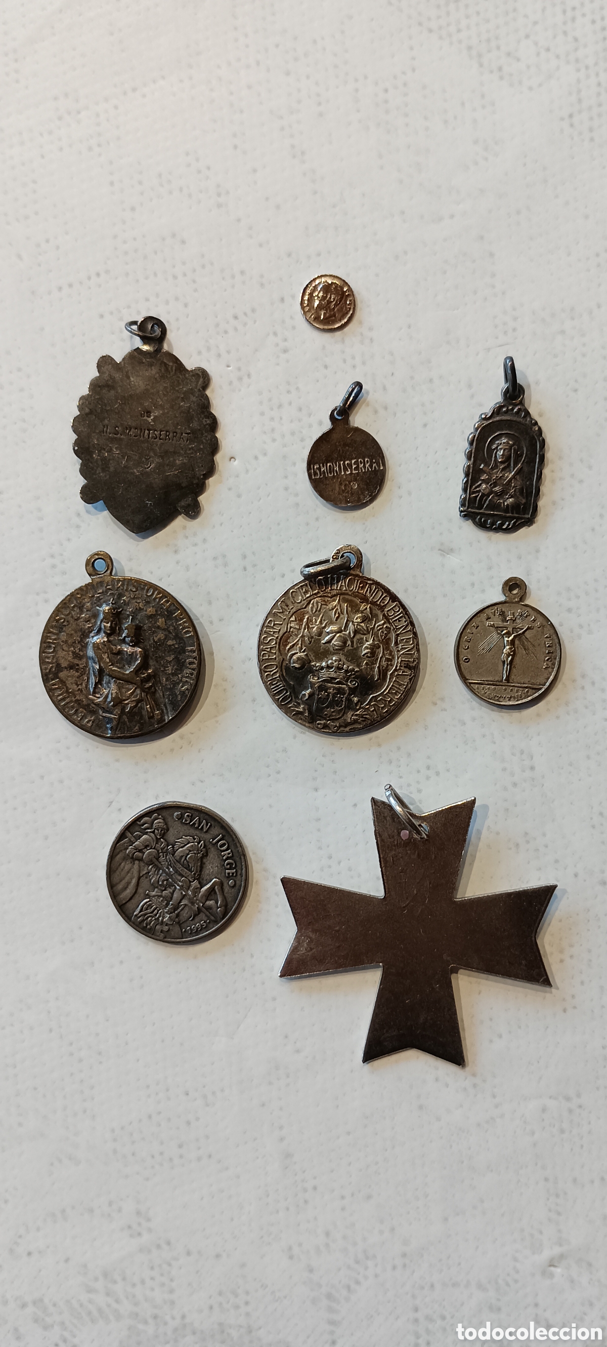 Antig&uuml;edades: Medallas religiosas (9 un.). De metal - Foto 2