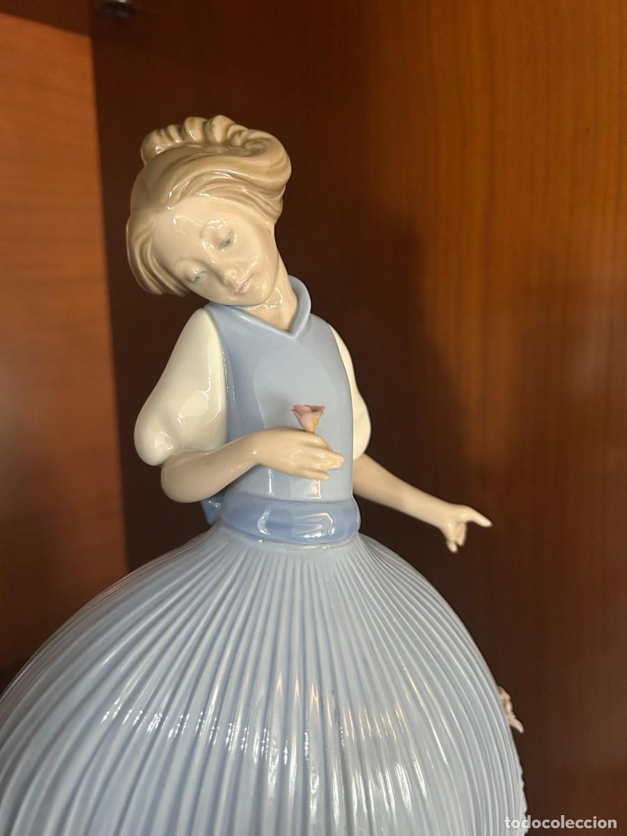 Antig&uuml;edades: Figura de Lladr&oacute;: Primavera - 2 - Foto 2