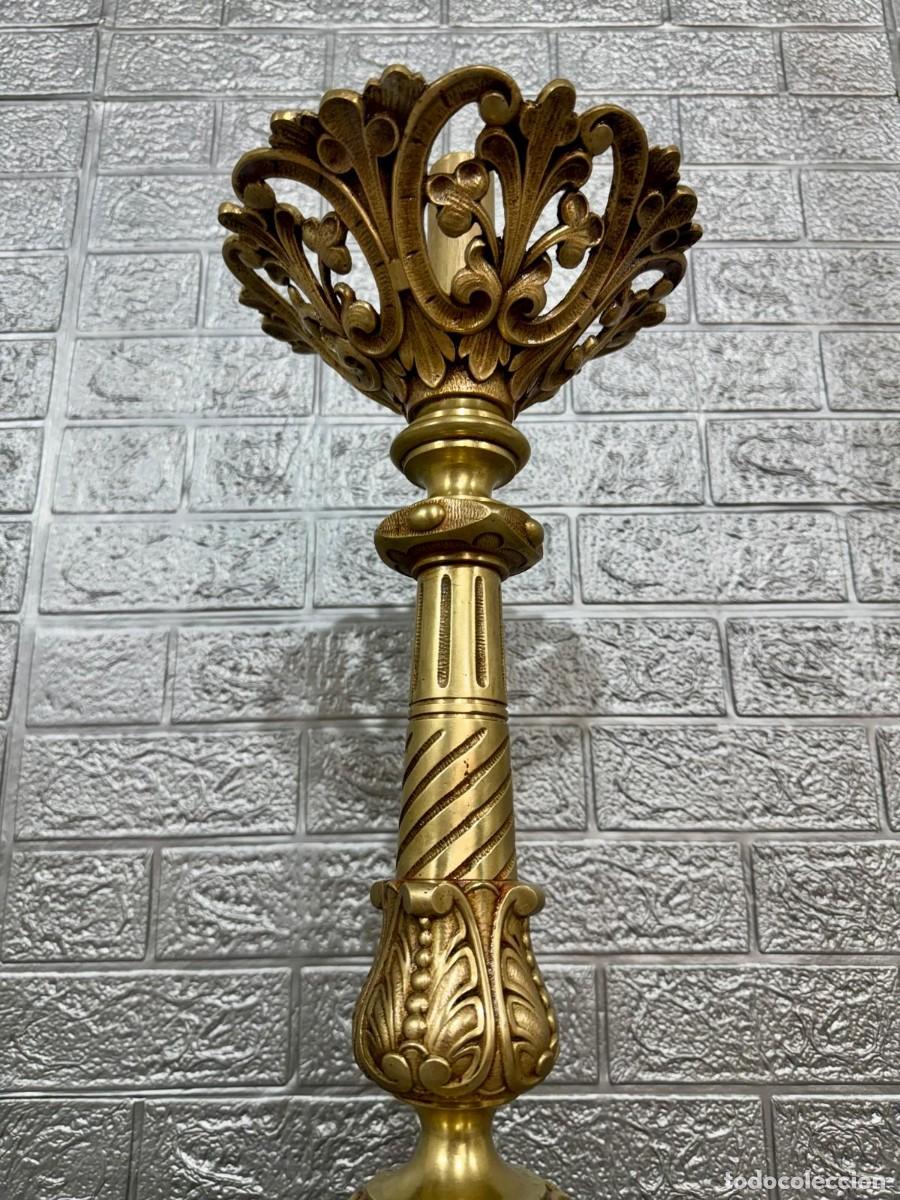 Antig&uuml;edades: Antiguo hachero de bronce de 87 cm - Foto 4