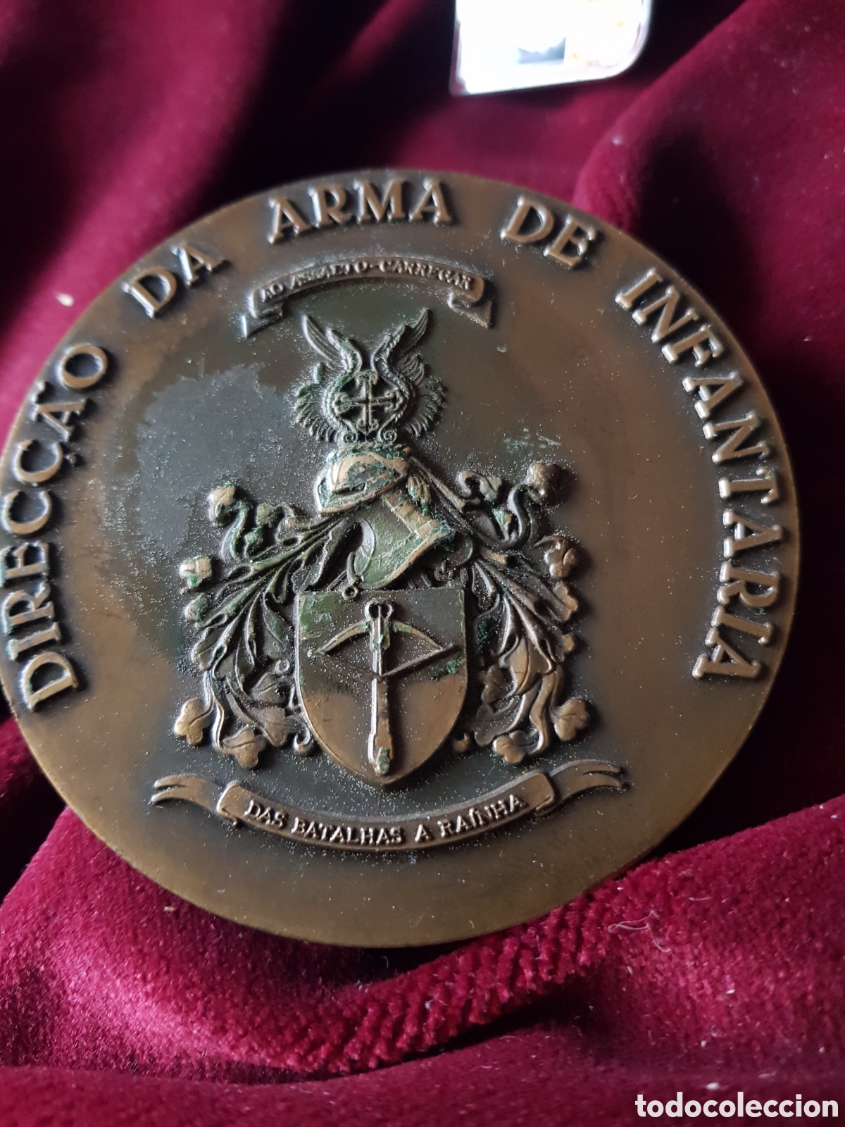 Antig&uuml;edades: MEDALL&Oacute;N DE BRONCE DEL ARMA DE INFANTER&Iacute;A PORTUGUESA