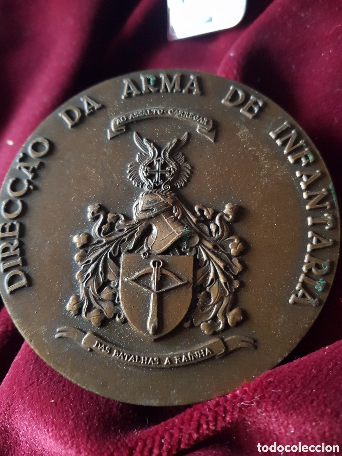 Antig&uuml;edades: MEDALL&Oacute;N DE BRONCE DEL ARMA DE INFANTER&Iacute;A PORTUGUESA