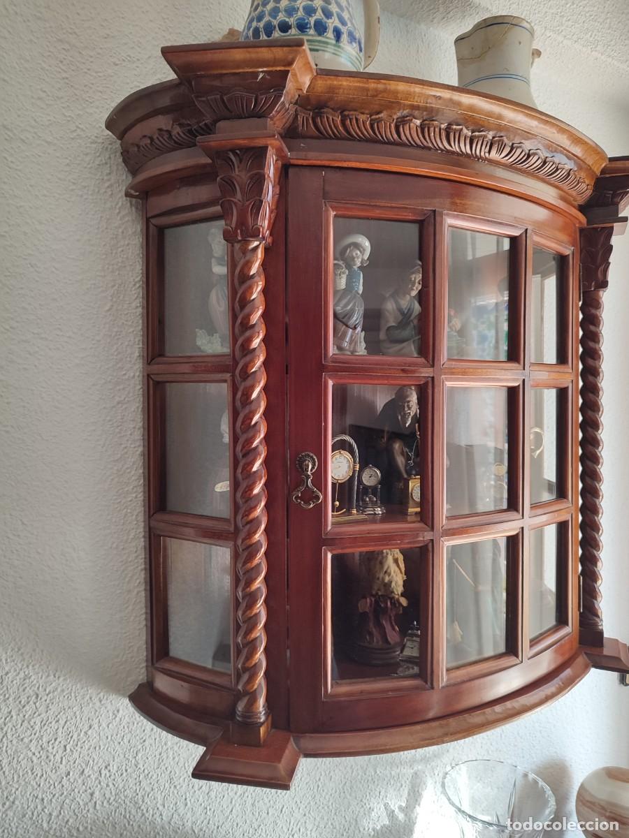 Antig&uuml;edades: Estanter&iacute;a de madera y cristal - Foto 2