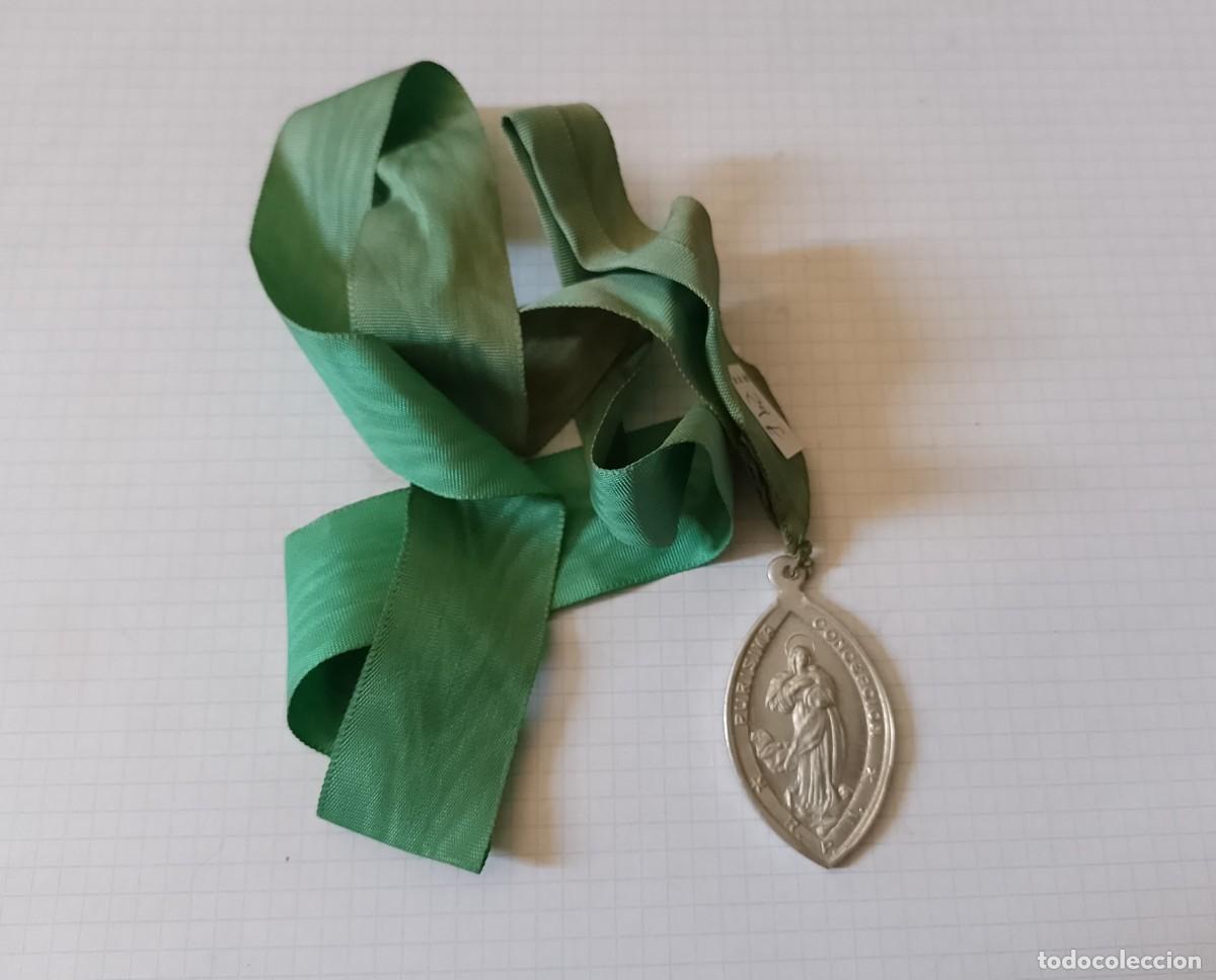 Antig&uuml;edades: Medalla religiosa de cuello - Foto 1