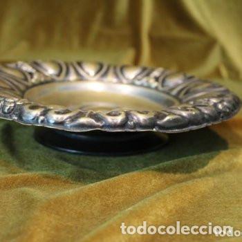 Antig&uuml;edades: Frutero o centro de mesa, lat&oacute;n plateado. - Foto 2