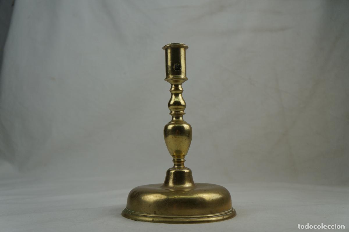 Antig&uuml;edades: CANDELERO ESPA&Ntilde;OL. SIGLO XIX. - Foto 2