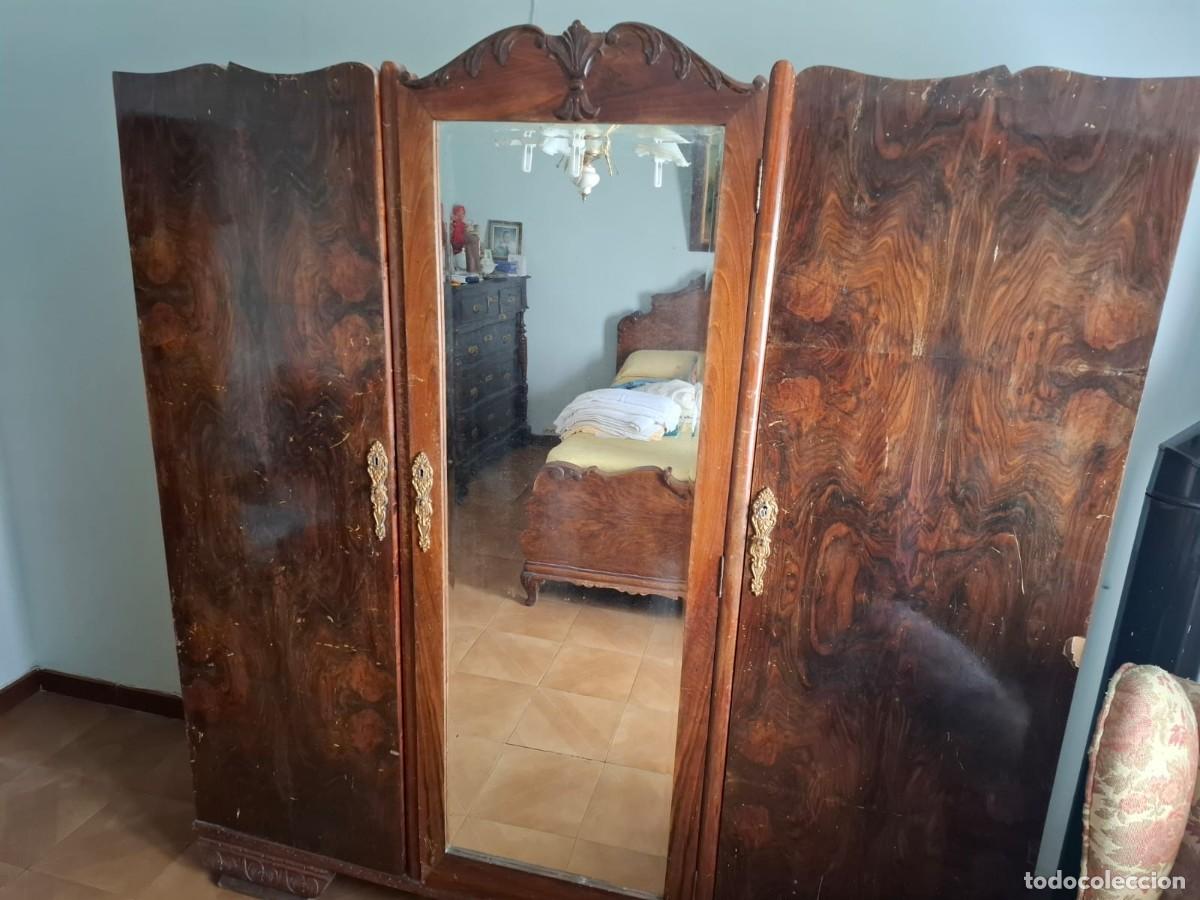 Antig&uuml;edades: Armario antiguo 1950 - 1960 - Foto 1