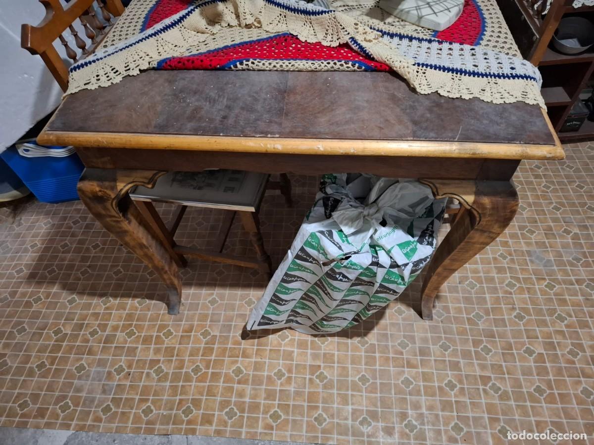Antig&uuml;edades: Mesa de madera antigua - Foto 1