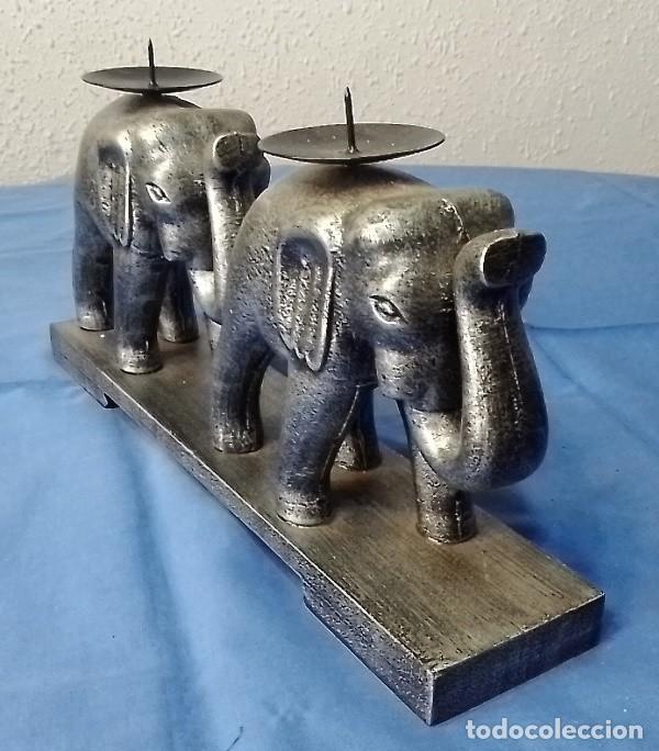 Antig&uuml;edades: porta velas elefantes madera - Foto 7