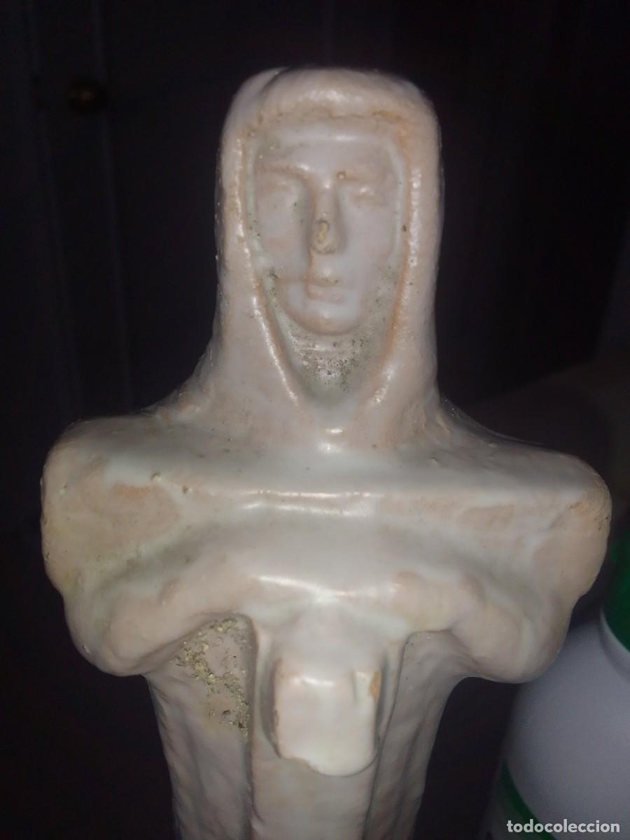 Antig&uuml;edades: Figura del monumento a Col&oacute;n Huelva - Foto 2