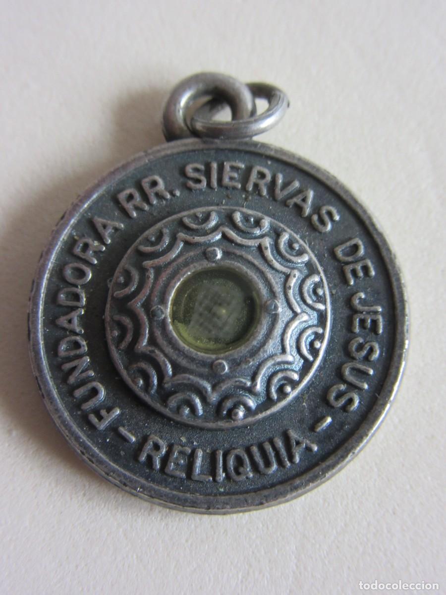 Antig&uuml;edades: 5 MEDALLAS CON RELIQUIA - Foto 3