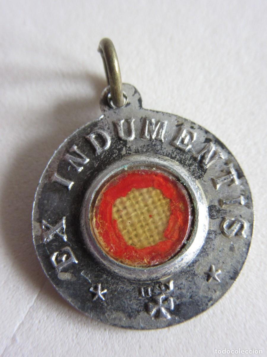 Antig&uuml;edades: 5 MEDALLAS CON RELIQUIA - Foto 7
