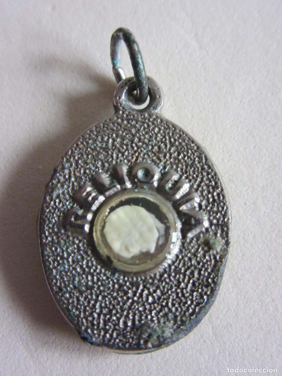 Antig&uuml;edades: 5 MEDALLAS CON RELIQUIA - Foto 9
