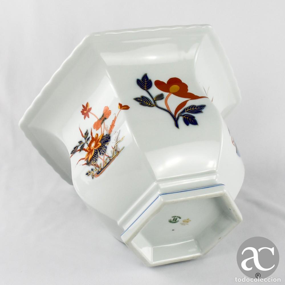 Antig&uuml;edades: Cachepot hexagonal com base, porcelana Vista Alegre, Decora&ccedil;&atilde;o Imari - Foto 8