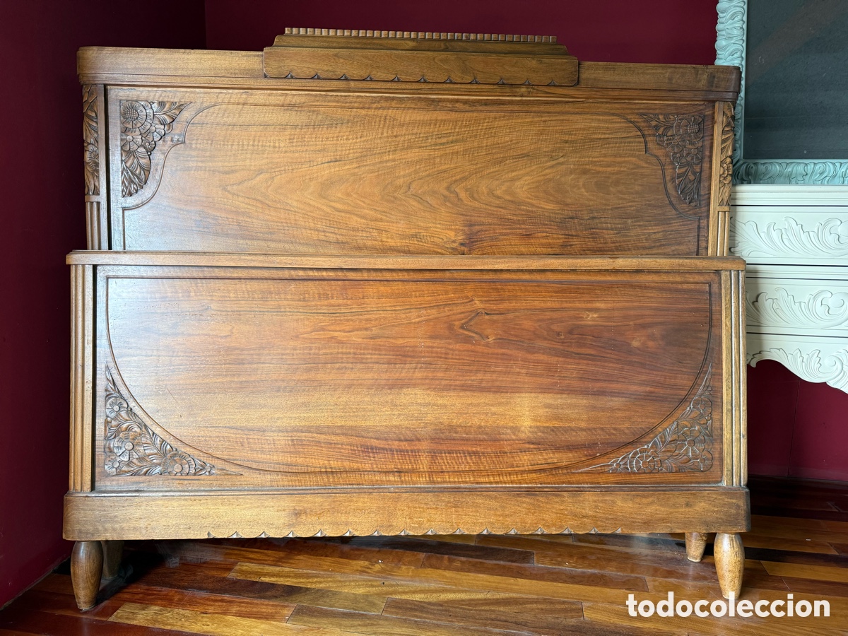 Antig&uuml;edades: Cama Art Dec&oacute; en Nogal rubio - Foto 2