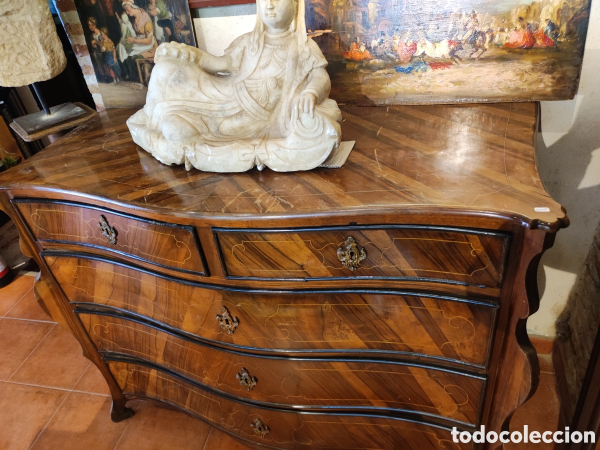 Antig&uuml;edades: C&oacute;moda de formas siglo XVIII - Foto 2