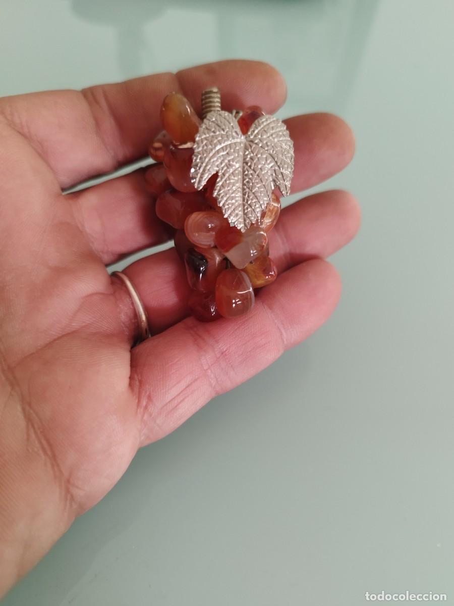 Antig&uuml;edades: Racimo de uvas de piedras a identificar. - Foto 1