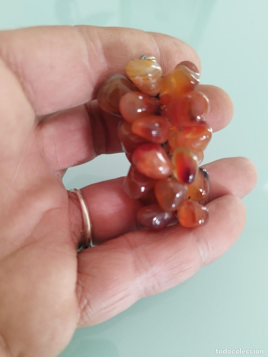 Antig&uuml;edades: Racimo de uvas de piedras a identificar. - Foto 3