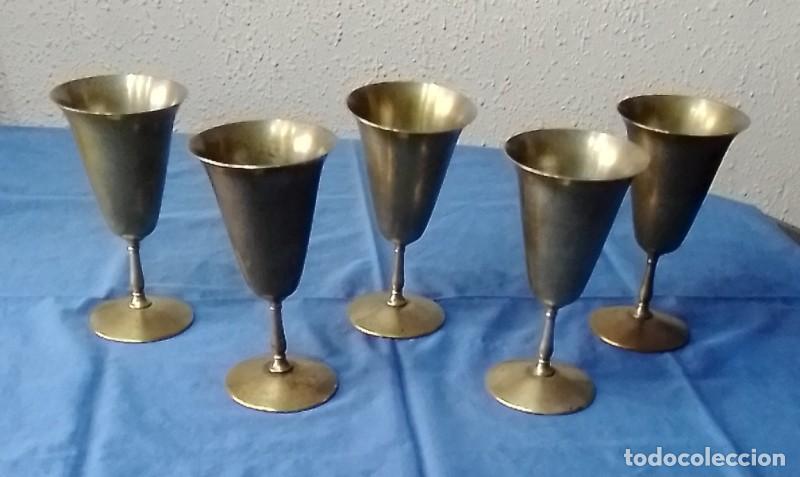 Antig&uuml;edades: cinco copas de bronce - Foto 5
