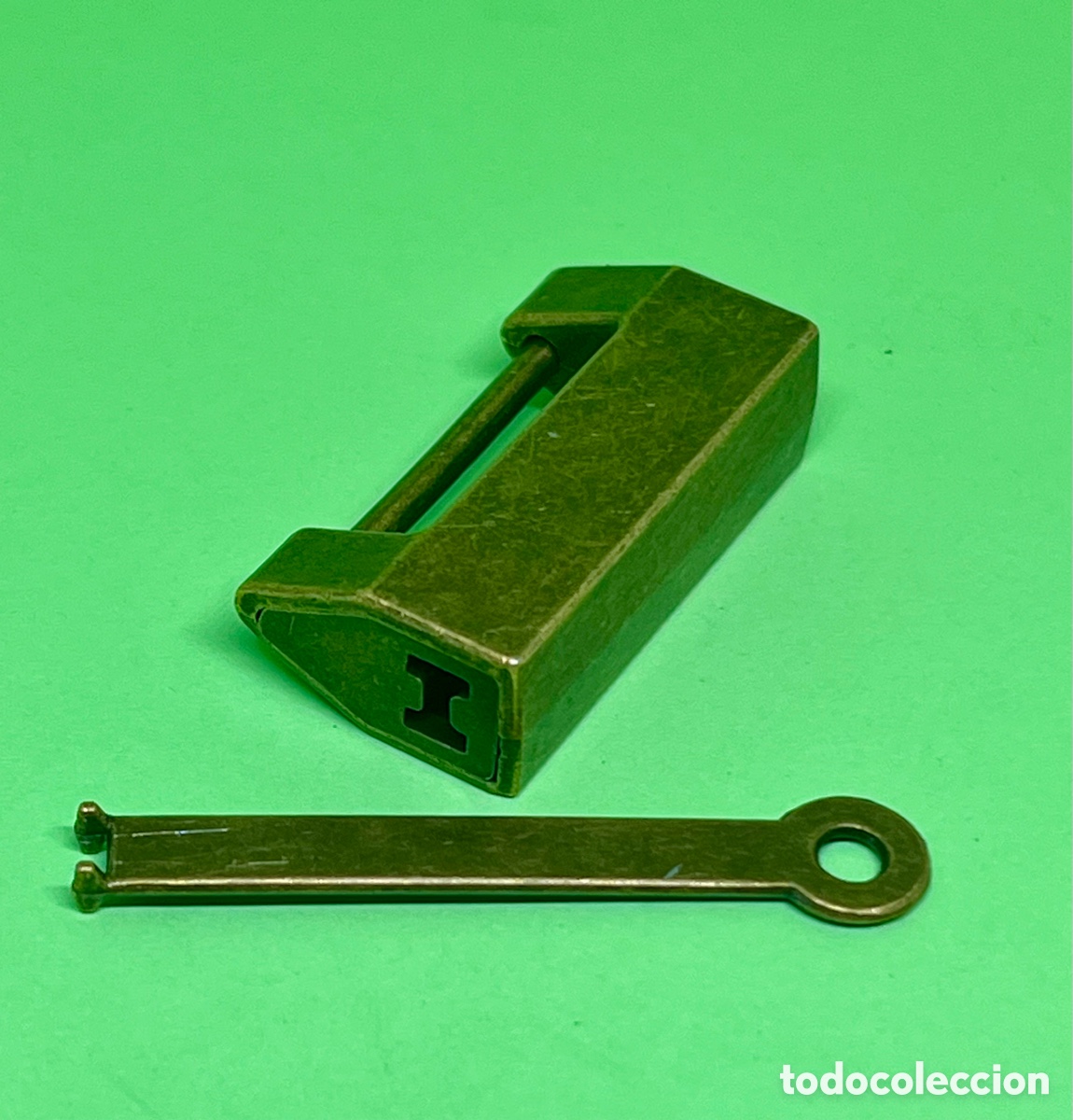 Antig&uuml;edades: CANDADO CHINO CON LLAVE - Foto 2