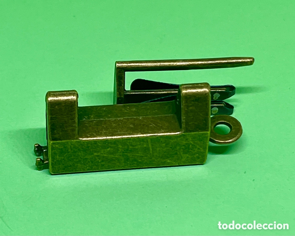 Antig&uuml;edades: CANDADO CHINO CON LLAVE - Foto 3