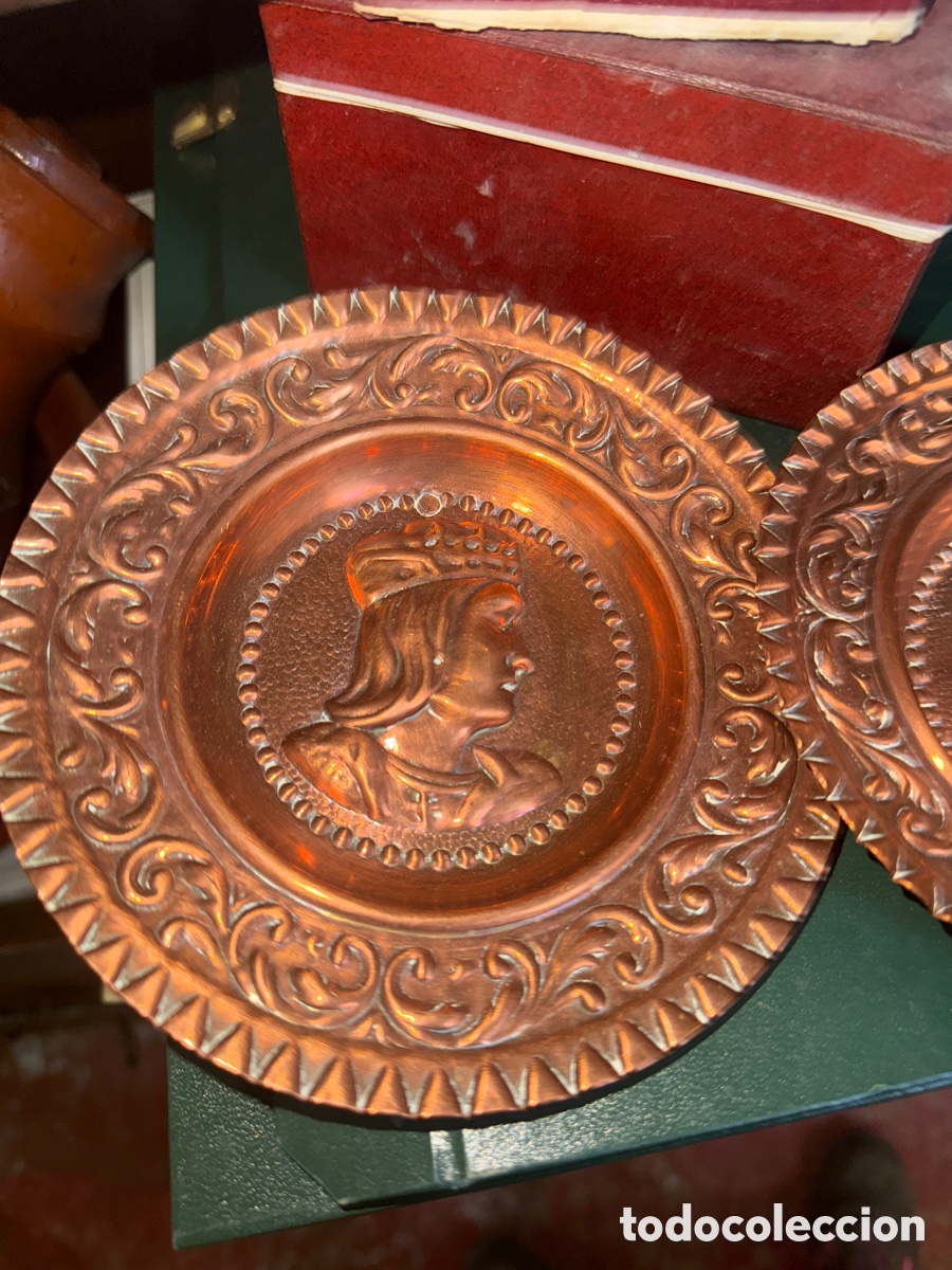 Antig&uuml;edades: Plato de los reyes cat&oacute;licos de cobre - Foto 3