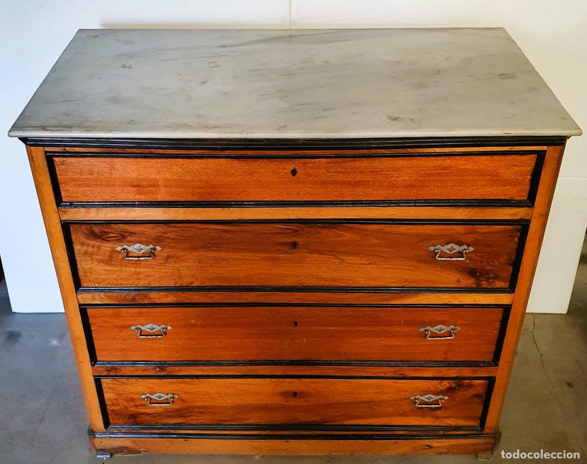 Antig&uuml;edades: Antigua c&oacute;moda cajonera con m&aacute;rmol - Foto 3
