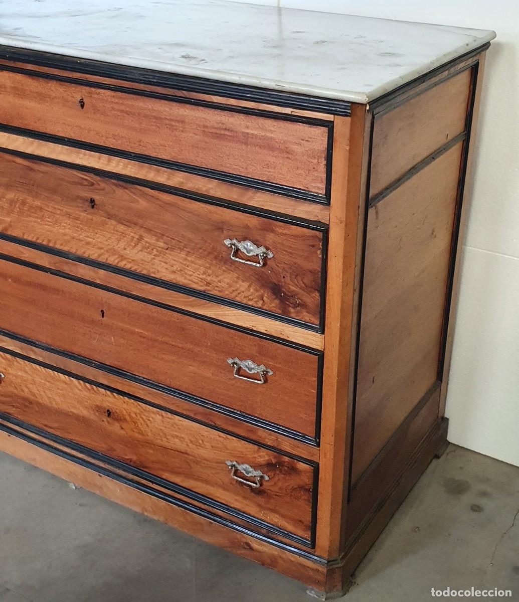 Antig&uuml;edades: Antigua c&oacute;moda cajonera con m&aacute;rmol - Foto 4