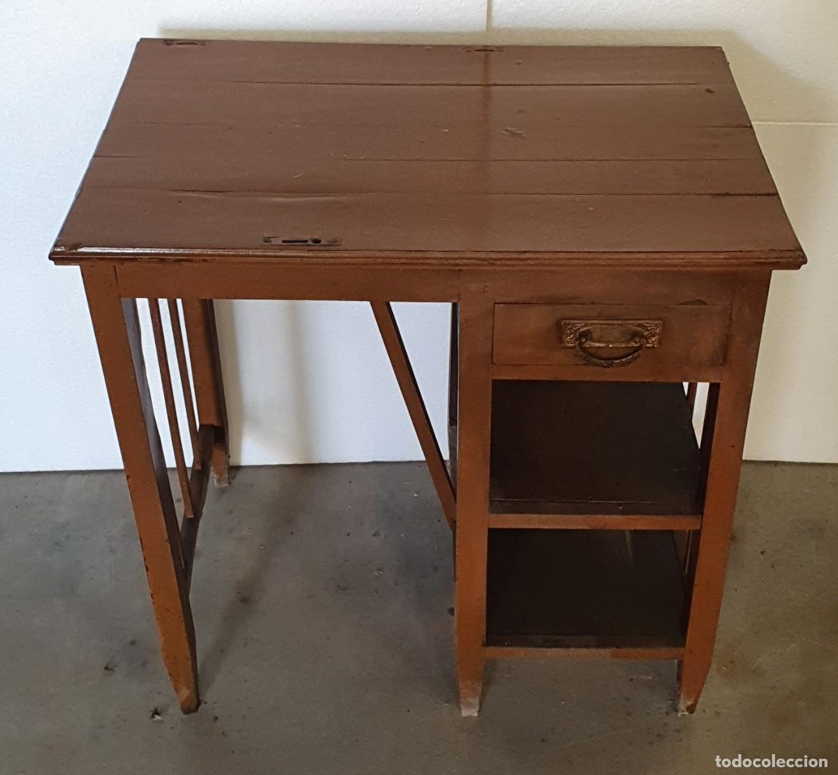 Antig&uuml;edades: Antiguo escritorio de ni&ntilde;o - Foto 2