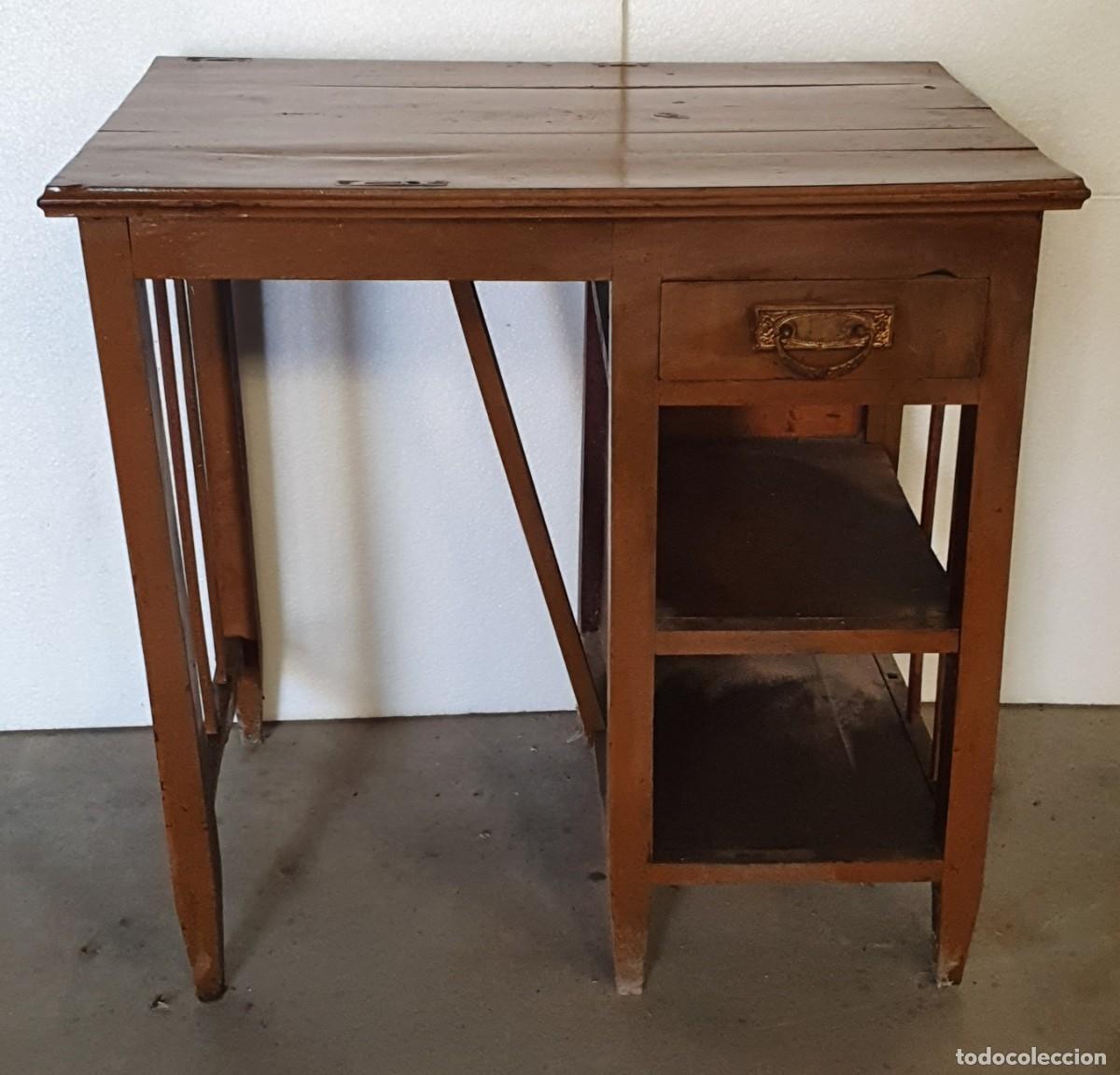 Antig&uuml;edades: Antiguo escritorio de ni&ntilde;o - Foto 3