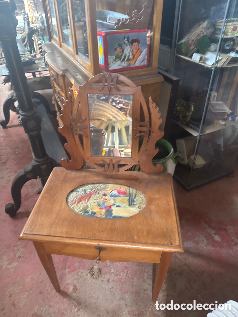 Antig&uuml;edades: Antiguo tocador de ni&ntilde;a - Foto 1