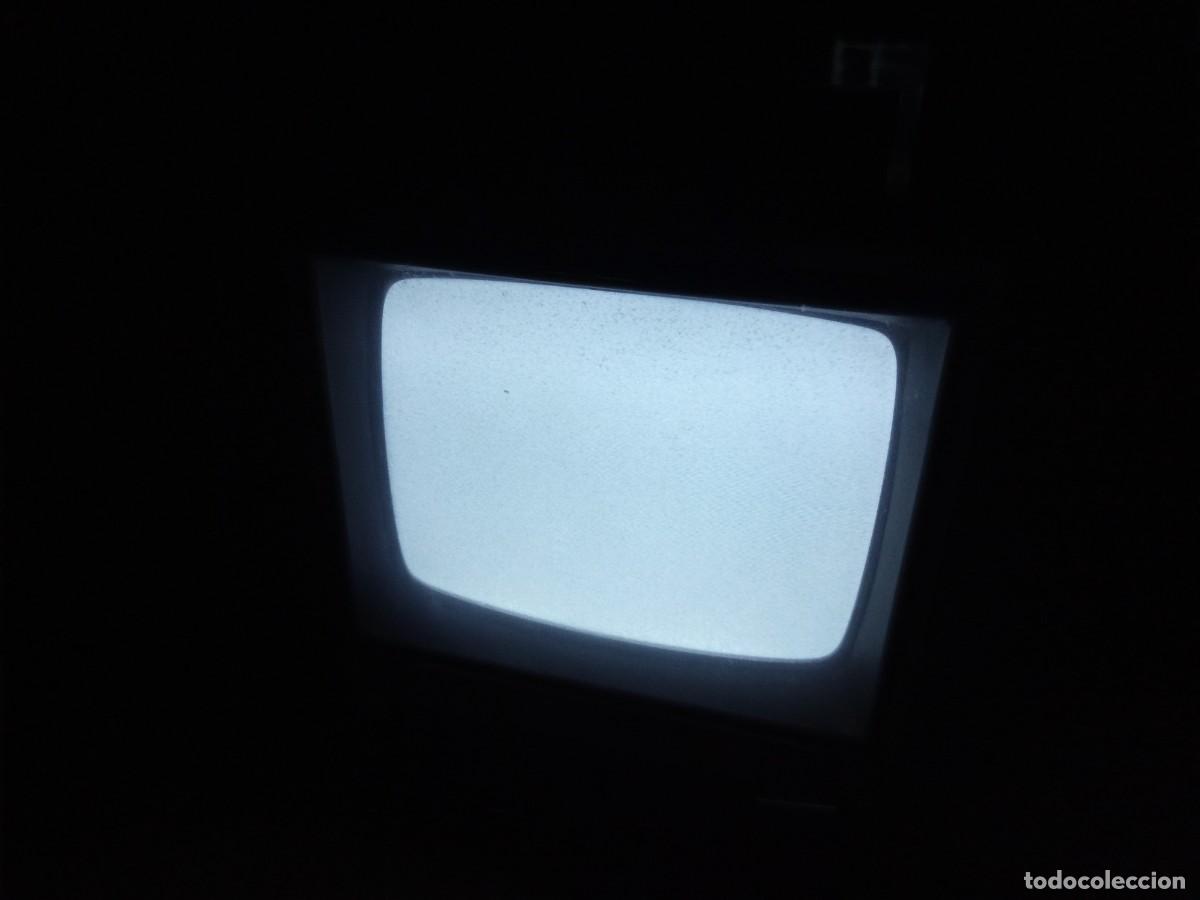 Antig&uuml;edades: Antiguo televisor Sony Solid State 9-90 UM. Funciona! Vintage total - Foto 7