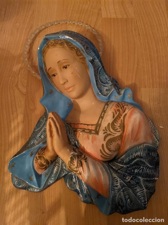 Antig&uuml;edades: BUSTO DE LA VIRGEN EN YESO PARA COLGAR - Foto 1