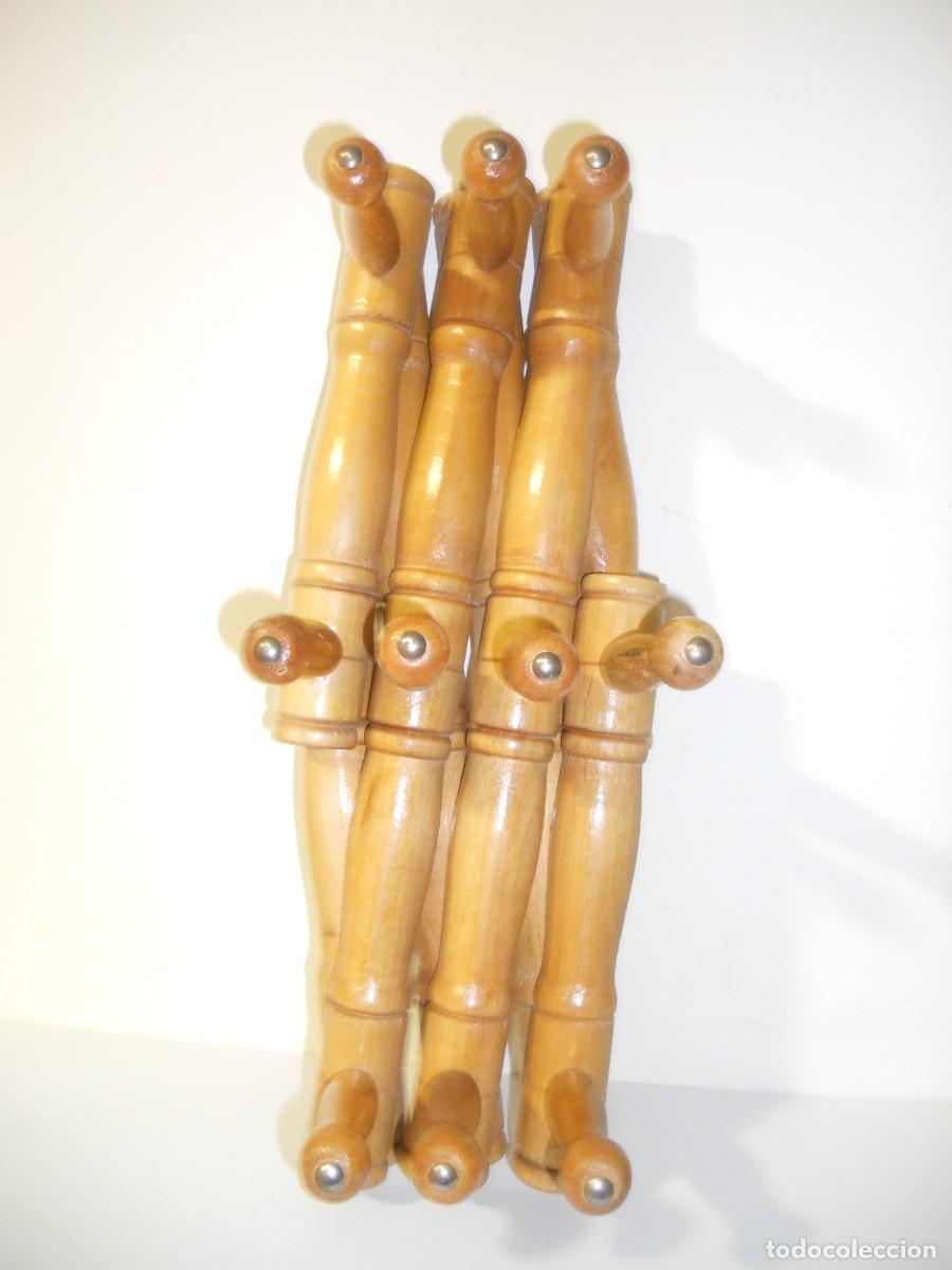 Antig&uuml;edades: ANTIGUO PERCHA COLGADOR DE MADERA - Foto 6