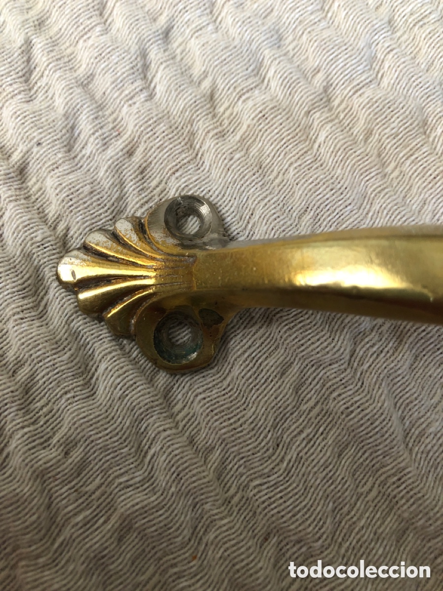 Antig&uuml;edades: Antiguo tirador de bronce - Foto 2