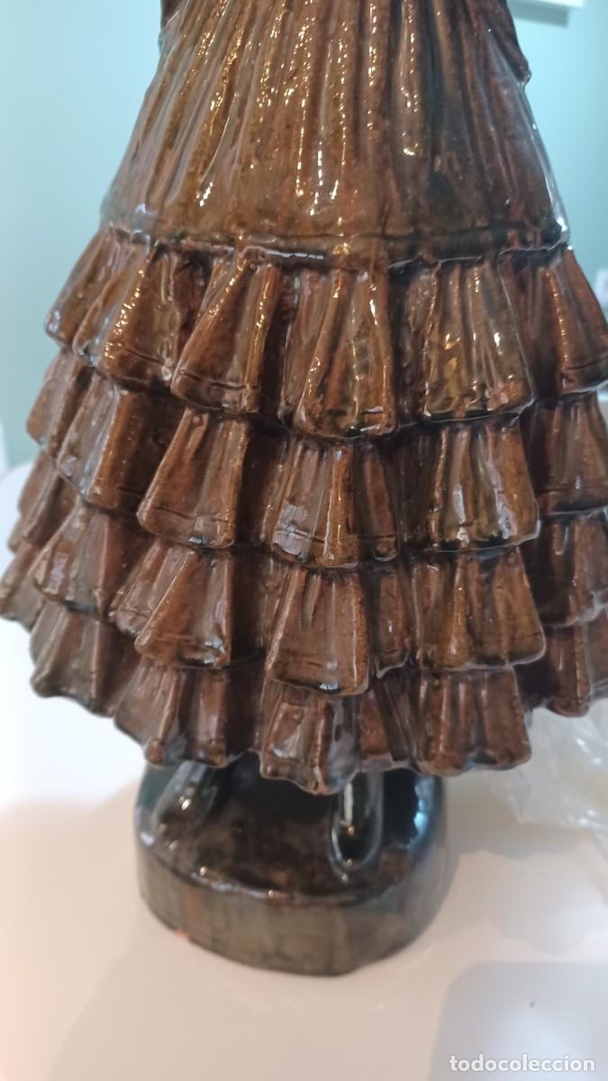 Antig&uuml;edades: Gitana de cer&aacute;mica de 50 cm de altura - Foto 3