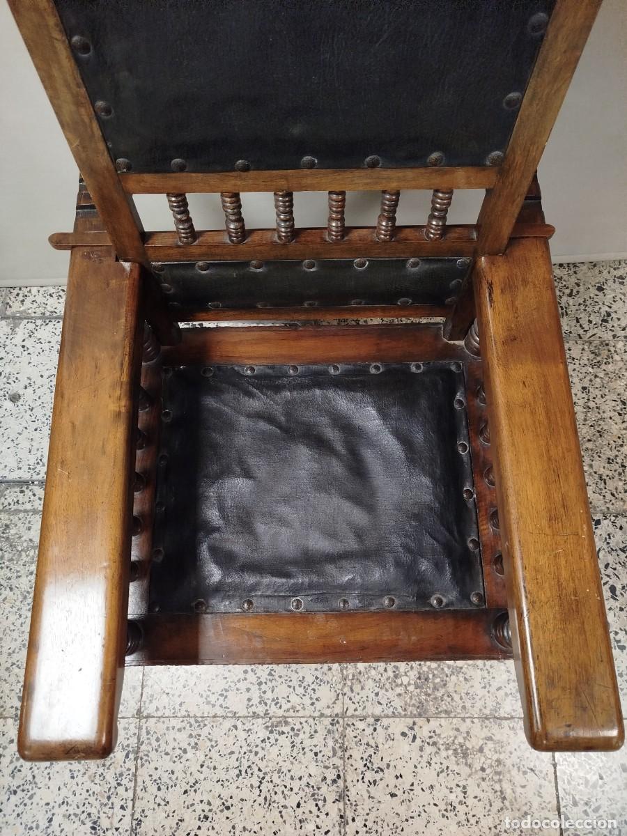 Antig&uuml;edades: SILLON RUSTICO ABATIBLE DE MADERA Y CUERO SIGLO XIX - Foto 3